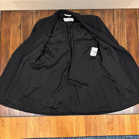 Max Mara wool blend black drapey wrap blazer size 42 EU/US size 6 - Picture 9 of 13